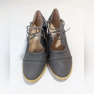 New Fashion Gray Lace Up Shoes Size 39/USA 8.5 Block Heel Casual Pumps